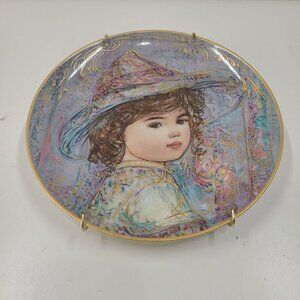 Kaylin by Edna Hibel The World I Love LTD Edition to 17500 this Plate